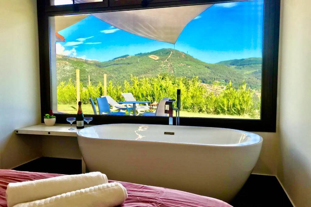 Casa Nueva De Vigo Rural Mos Con Jacuzzi Y Chimenea Para Escapada Romantica Exterior photo